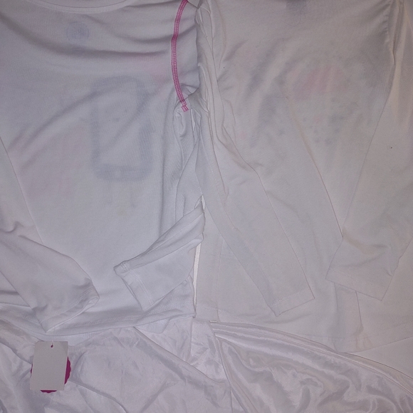 2 Long sleeve t-shirts 7/8 - Picture 2 of 9